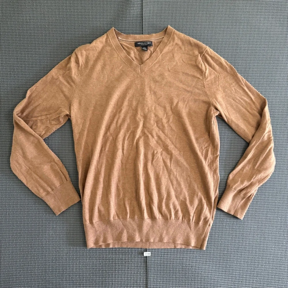 Banana Republic Luxury Blend Silk Cotton Cashmere V-Neck Sweater Camel Brown M